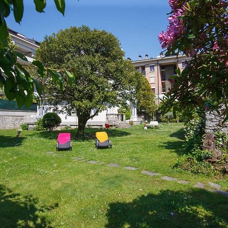 Villa Rachel Intra Exterior foto