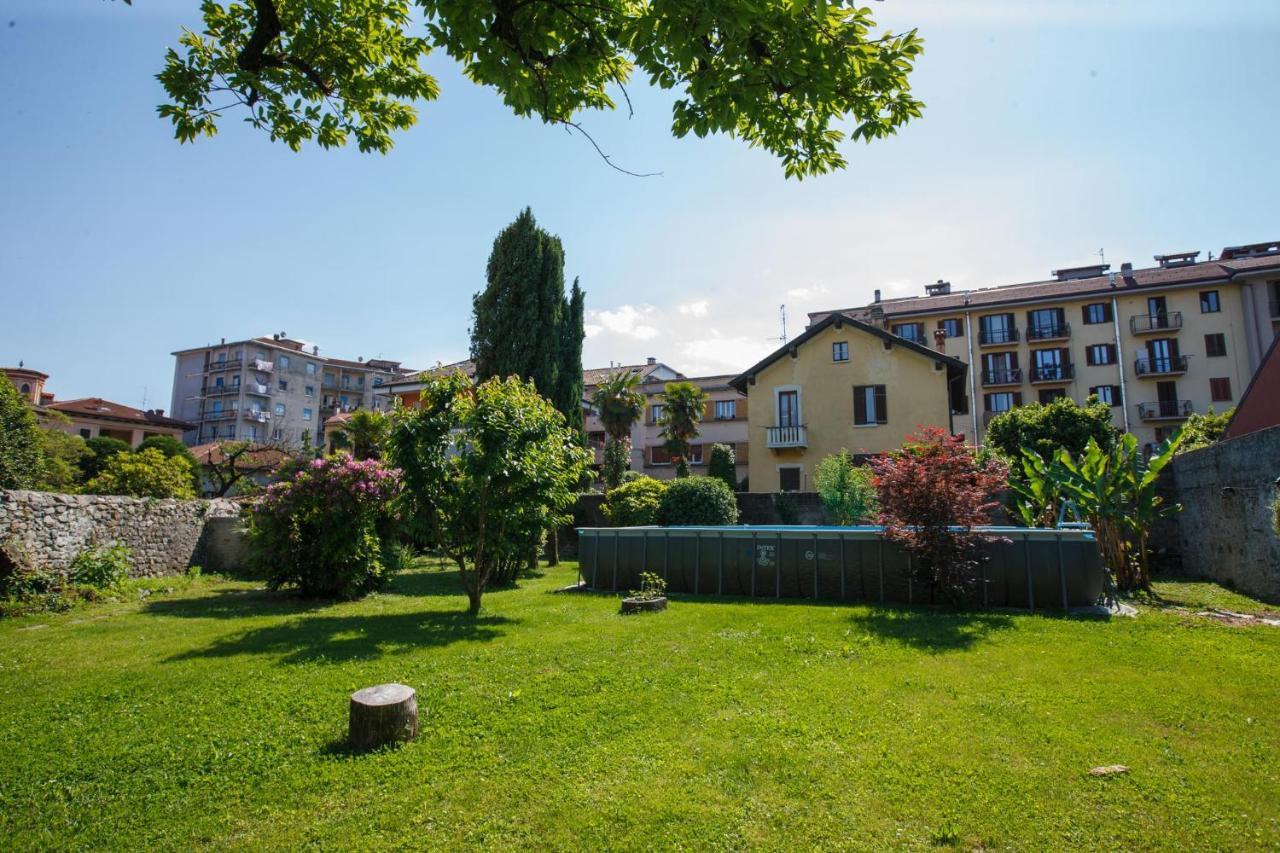 Villa Rachel Intra Exterior foto
